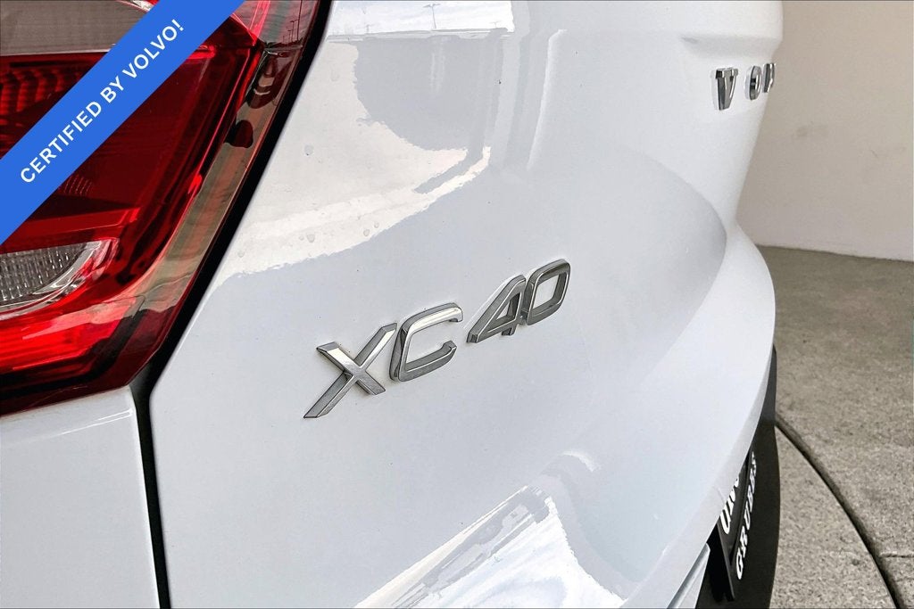 2024 Volvo XC40 B5 Core