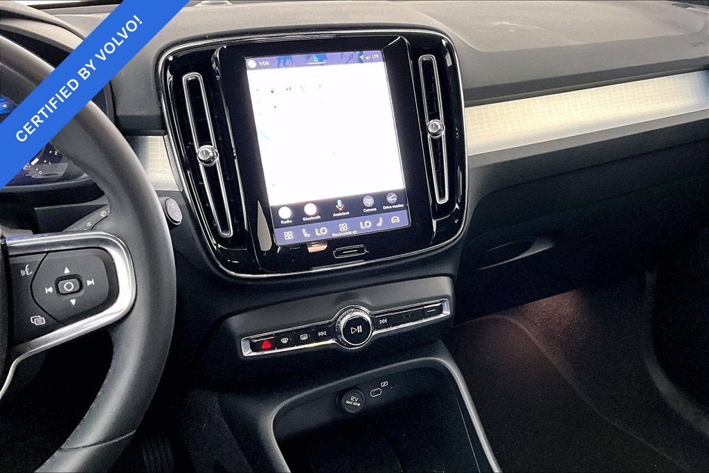 2024 Volvo XC40 B5 Core