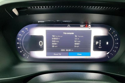 2024 Volvo XC40 B5 Plus Dark Theme