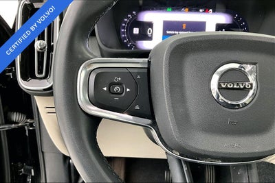 2024 Volvo XC40 B5 Plus Dark Theme