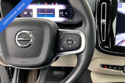 2024 Volvo XC40 B5 Plus Dark Theme
