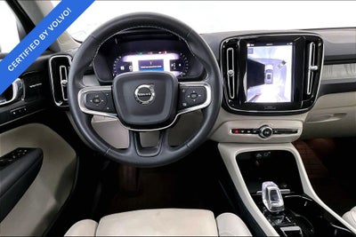 2024 Volvo XC40 B5 Plus Dark Theme
