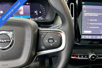 2024 Volvo XC40 B5 Plus Dark Theme