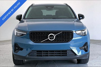 2024 Volvo XC40 B5 Plus Dark Theme