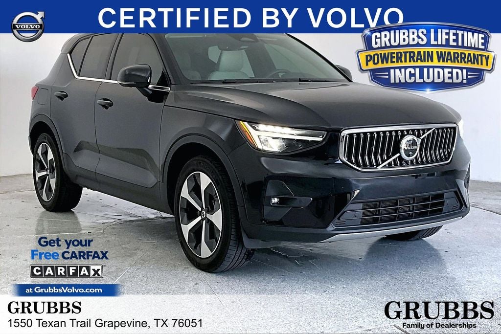 2023 Volvo XC40 B5 Plus Bright Theme