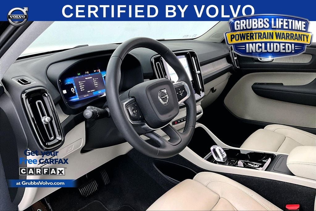 2023 Volvo XC40 B5 Plus Bright Theme