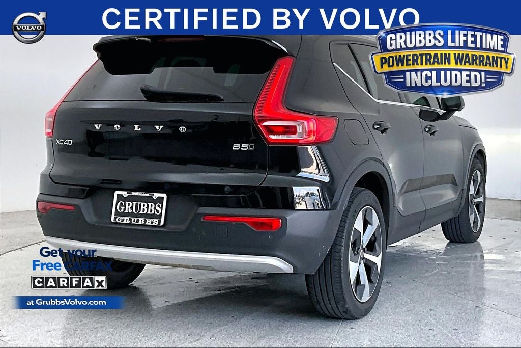 2023 Volvo XC40 B5 Plus Bright Theme