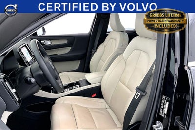 2023 Volvo XC40 B5 Plus Bright Theme