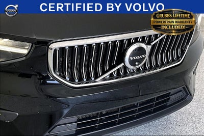 2023 Volvo XC40 B5 Plus Bright Theme