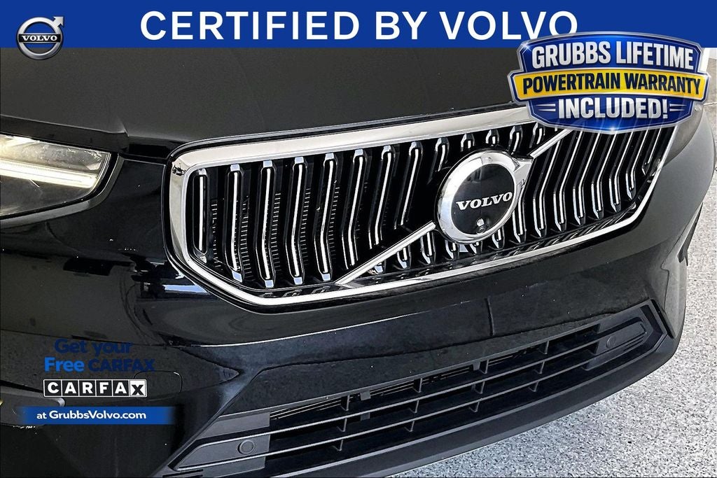 2023 Volvo XC40 B5 Plus Bright Theme