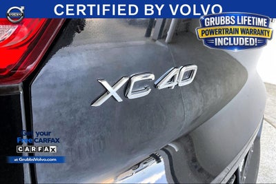 2023 Volvo XC40 B5 Plus Bright Theme