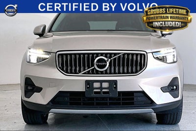 2023 Volvo XC40 B5 Plus Bright Theme