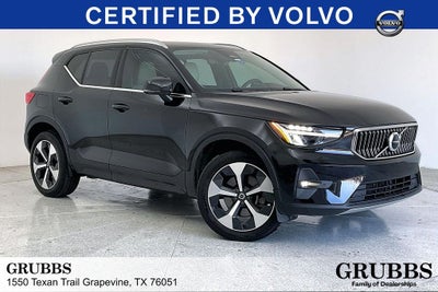 2023 Volvo XC40 B5 Plus Bright Theme