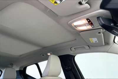 2023 Volvo XC40 B5 Plus Bright Theme