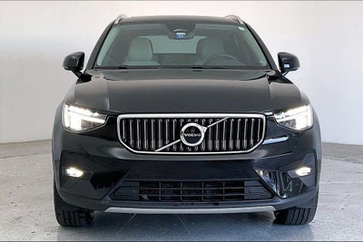 2023 Volvo XC40 B5 Plus Bright Theme
