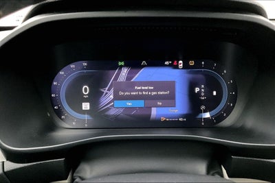 2023 Volvo XC40 B5 Plus Bright Theme