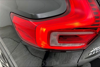 2023 Volvo XC40 B5 Plus Bright Theme