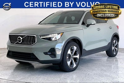 2023 Volvo XC40 B5 Plus Bright Theme