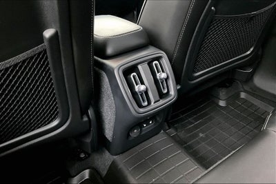 2023 Volvo XC40 B5 Plus Bright Theme