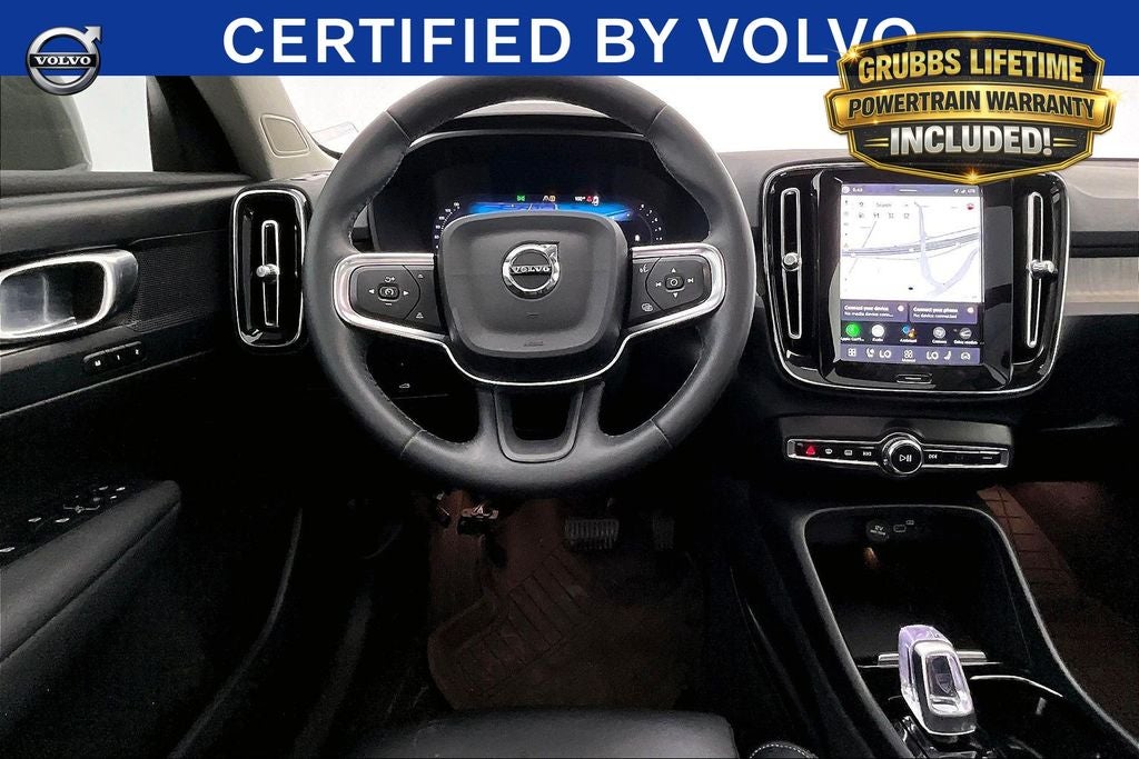 2023 Volvo XC40 B5 Plus Bright Theme