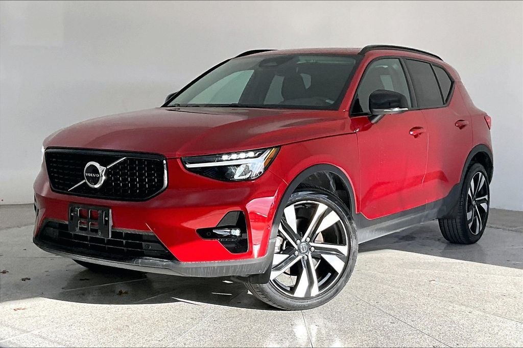2023 Volvo XC40 Ultimate