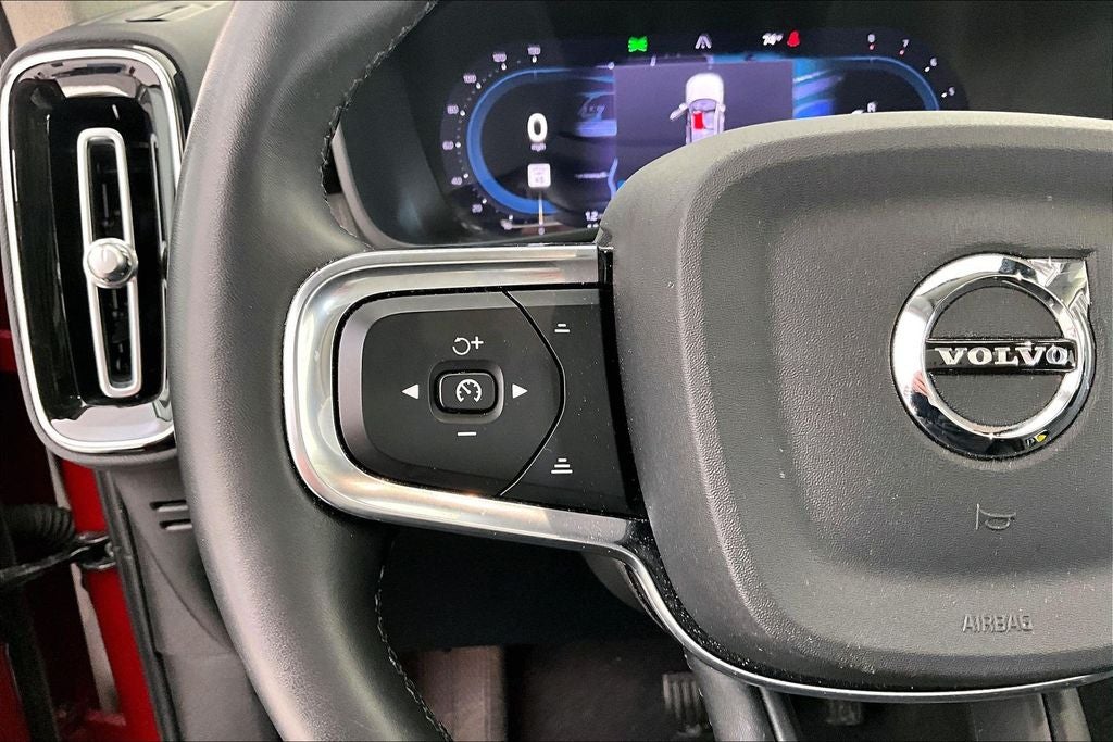 2023 Volvo XC40 Ultimate