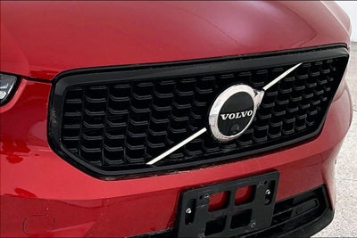 2023 Volvo XC40 Ultimate