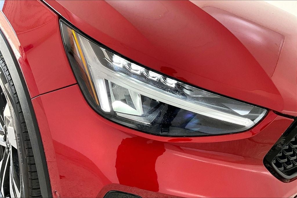 2023 Volvo XC40 Ultimate