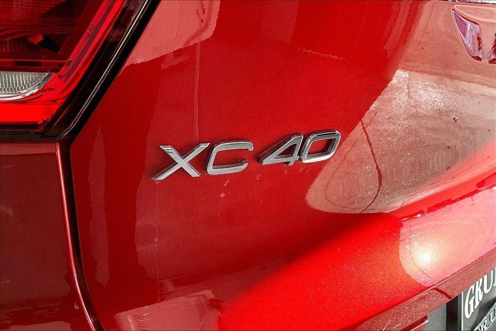 2023 Volvo XC40 Ultimate