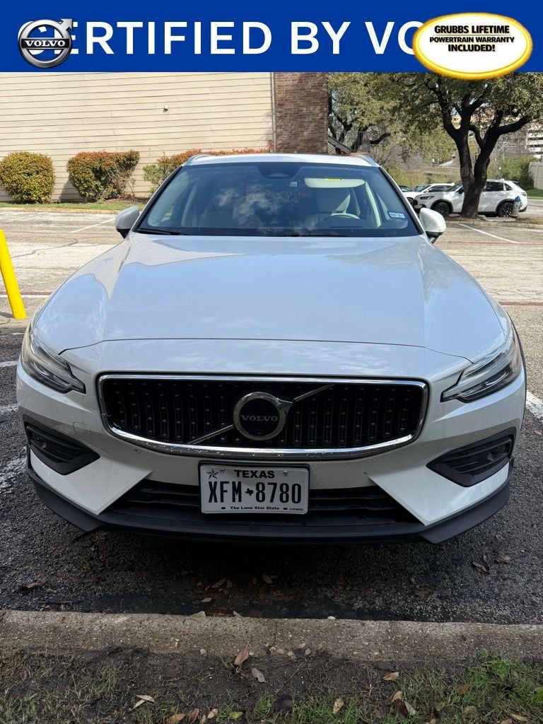 2025 Volvo V60 Cross Country B5 Ultra