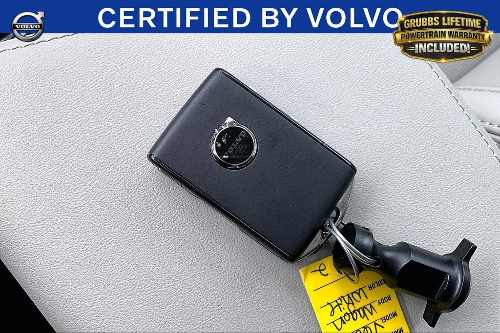 2025 Volvo V60 Cross Country B5 Ultra