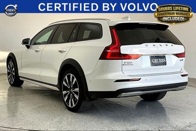 2025 Volvo V60 Cross Country B5 Ultra