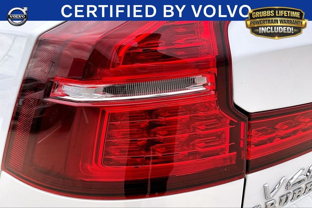 2025 Volvo V60 Cross Country B5 Ultra