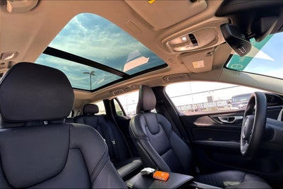 2024 Volvo V60 Cross Country B5 Plus