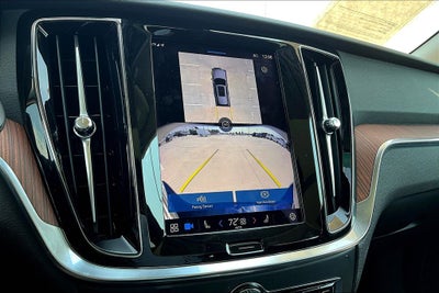 2024 Volvo V60 Cross Country B5 Plus