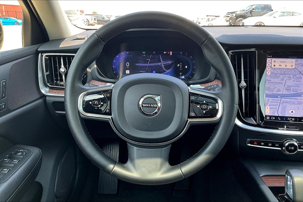 2024 Volvo V60 Cross Country B5 Plus