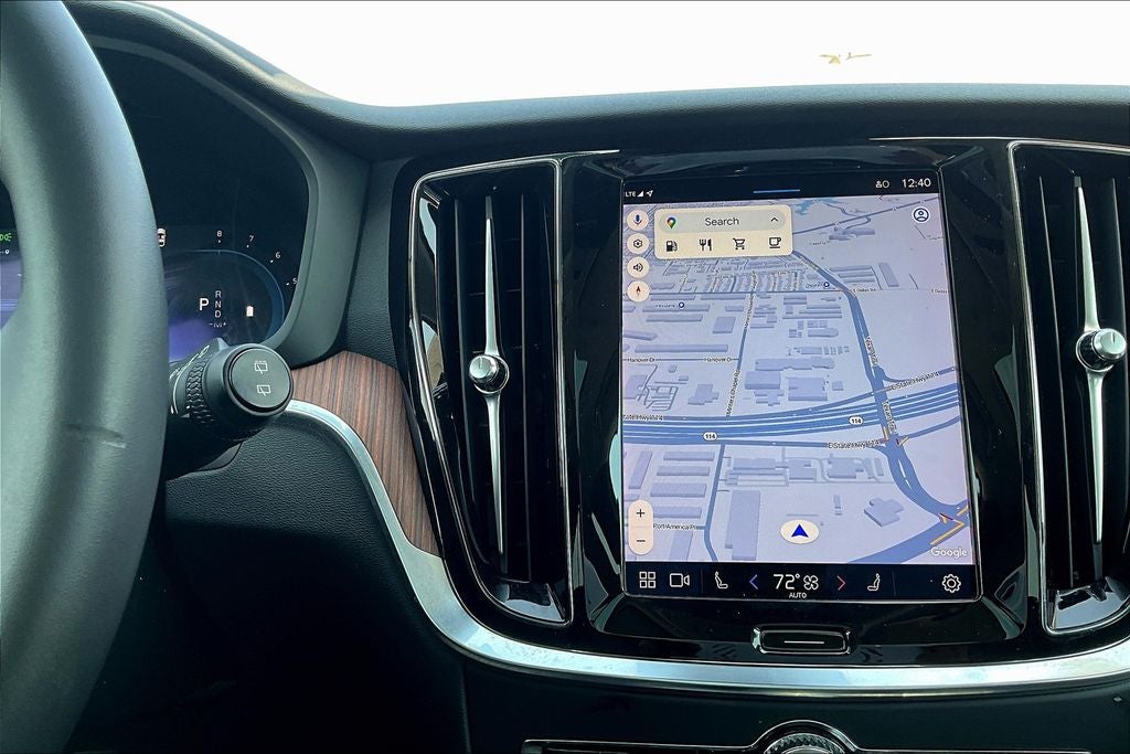 2024 Volvo V60 Cross Country B5 Plus