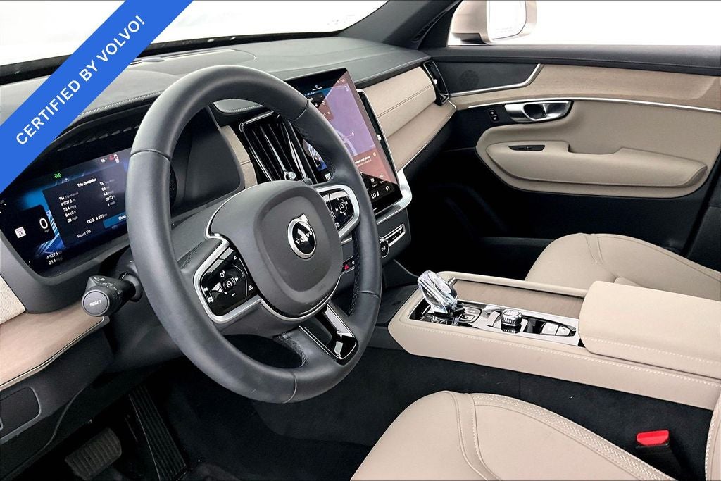 2026 Volvo XC90 B5 Plus