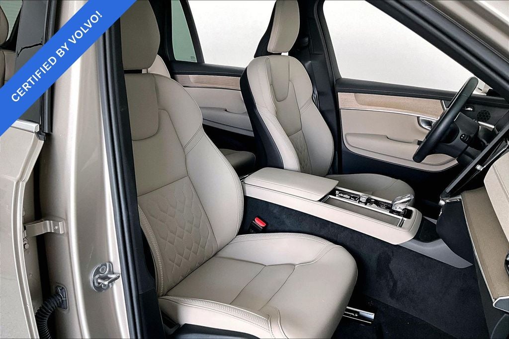 2026 Volvo XC90 B5 Plus