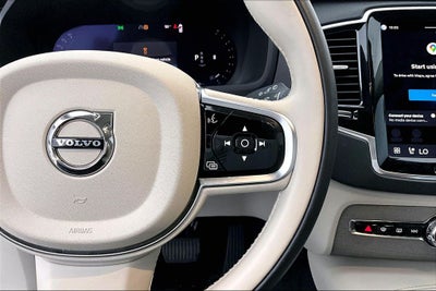 2025 Volvo XC90 B5 Plus