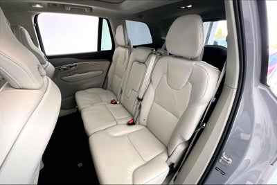 2025 Volvo XC90 B5 Plus
