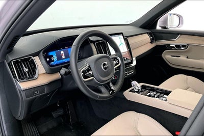 2026 Volvo XC90 B5 Plus AWD