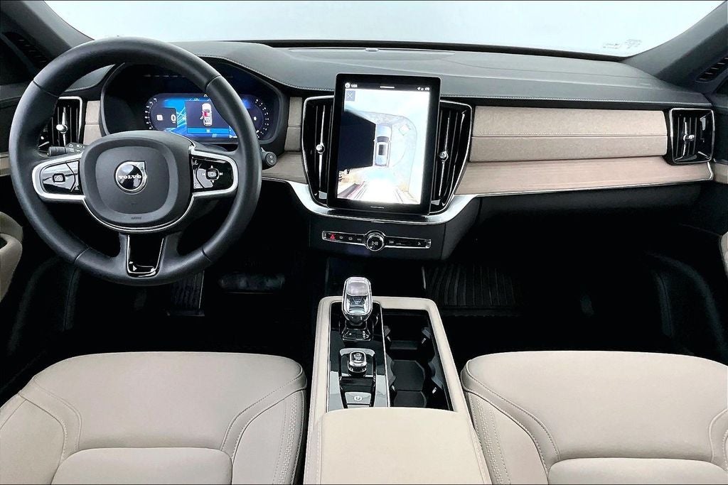 2026 Volvo XC90 B5 Plus AWD