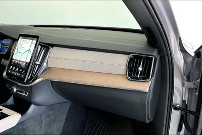 2026 Volvo XC90 B5 Plus AWD