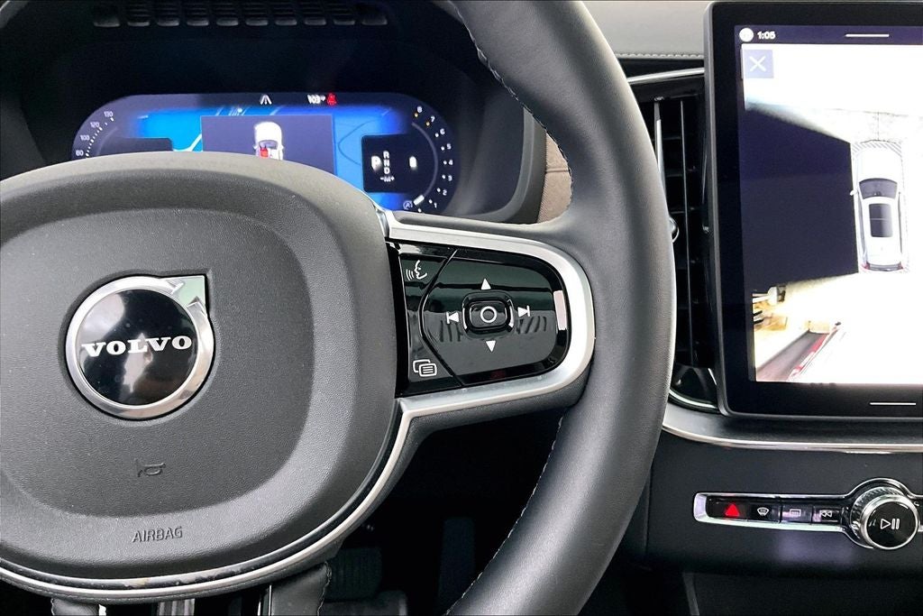 2026 Volvo XC90 B5 Plus AWD
