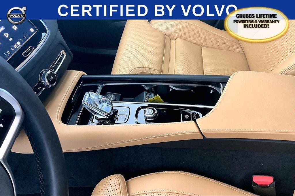 2025 Volvo XC90 B5 Ultra