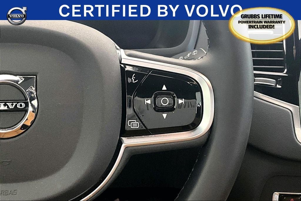 2025 Volvo XC90 B5 Ultra