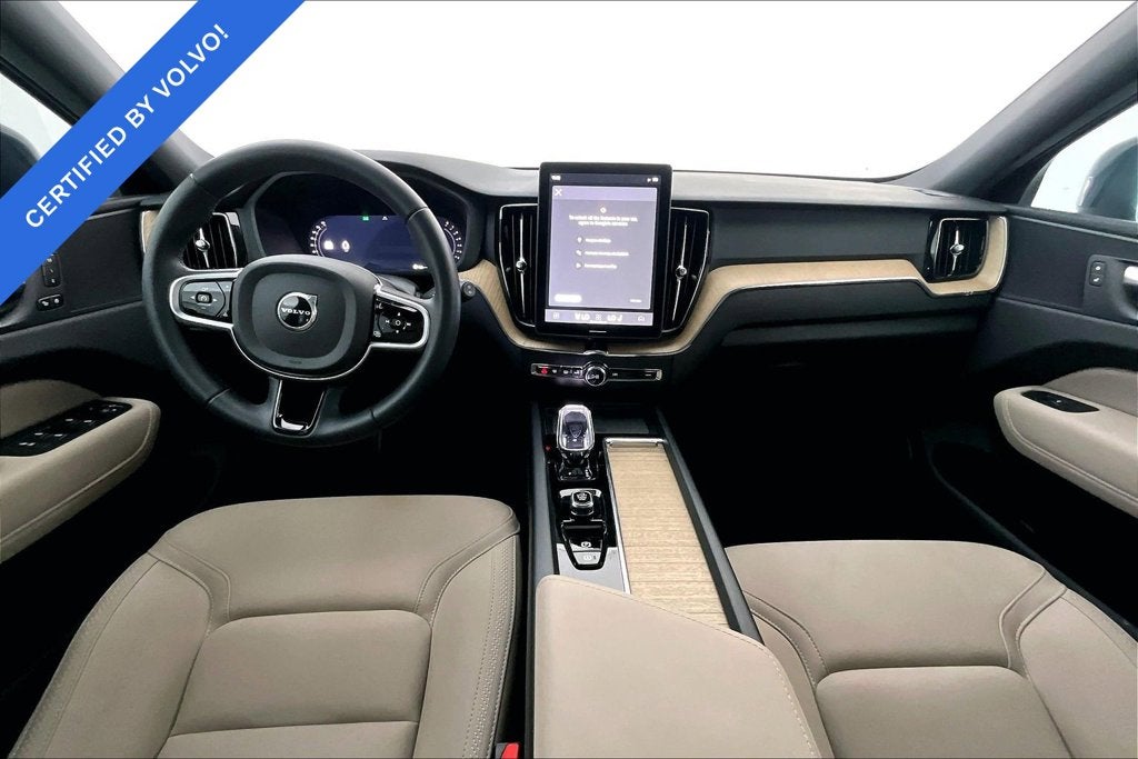 2026 Volvo XC60 B5 Plus
