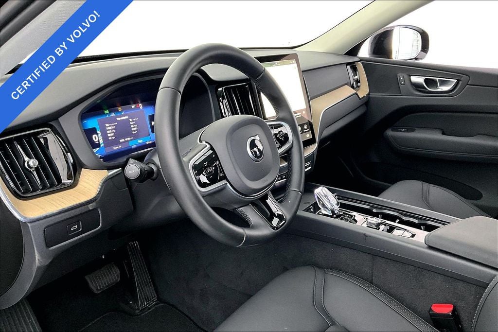 2026 Volvo XC60 B5 Plus
