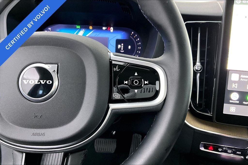 2026 Volvo XC60 B5 Plus